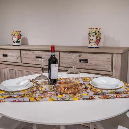 Casa Del Golfo Cascio *